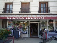 Galeries Parisiennes, Mme Bois Corinne, Grande Rue, 73130 La Chambre, France, Phone : +334 79 56 23 29, cbois@orange.fr